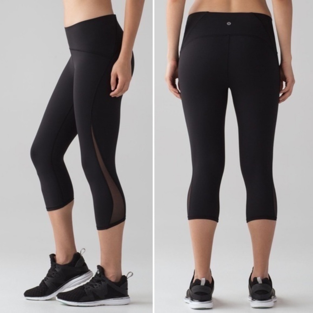 Lululemon Train Times Crop (17")
Black